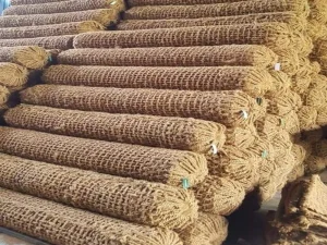 Penutup lahan miring jaring sabut kelapa