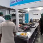 meja dengan tingkat ganda